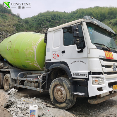 Sinotruck Howo ha utilizzato il camion 8m3 12m3 20m3 del miscelatore per calcestruzzo