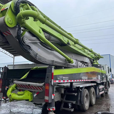 La pompa per calcestruzzo utilizzata idraulica del camion di Zoomlion ha chiuso il ciclo 600 L
