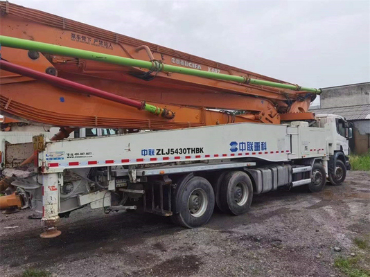 33T ha utilizzato la pompa per calcestruzzo del camion, camion ZLJ5293THB125-37 della pompa del cemento dei 37 tester