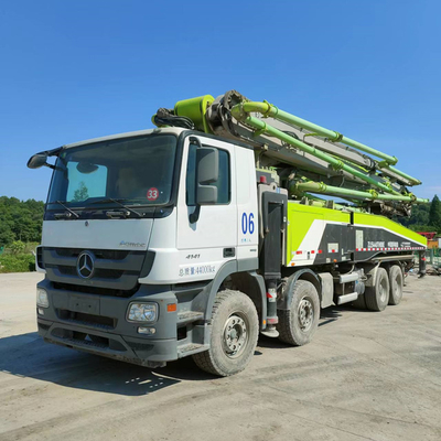 Pompa per calcestruzzo utilizzata montata del camion, pompa concreta diesel elettrica dell'asta del motore 49m