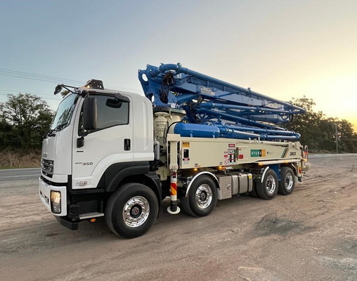 Pompa per calcestruzzo utilizzata del camion giallo con pressione del MPa di 24-36 m. Distance 6-6.6