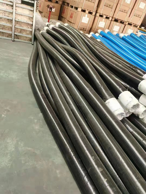 le parti conduttive della pompa per calcestruzzo di 64mm convogliano il tubo flessibile di gomma di scoppio della sabbia di scarico del gesso